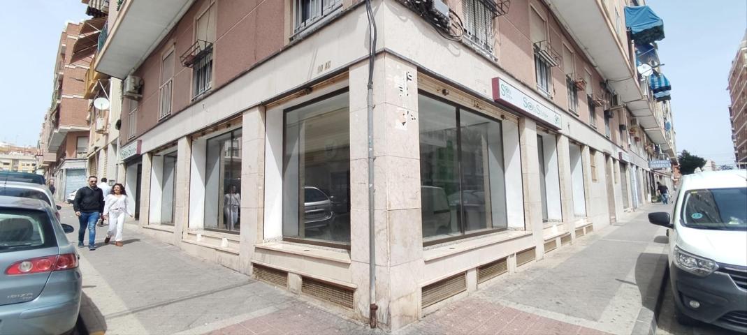 MAGNÍFICO LOCAL ESQUINA EN ALQUILER EN ELCHE photo 0
