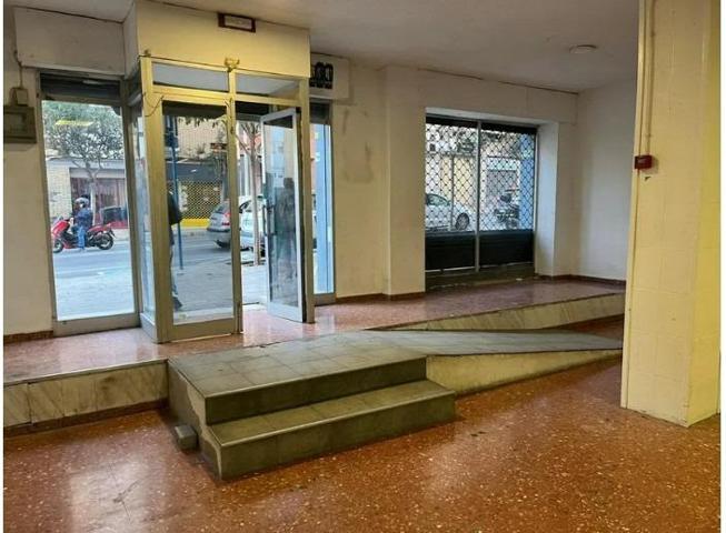 VENTA DE LOCAL COMERCIAL DE GRAN DIMESIÓN ZONA ALTOZANO photo 0