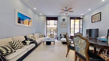EXCELENTE VIVIENDA EN VENTA EN LA CONOCIDA CALLE CASTAÑOS DE ALICANTE photo 0