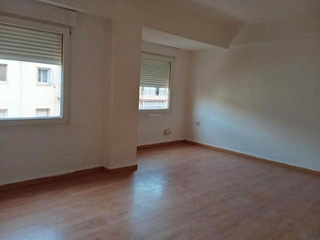 VENTA PISO EN CAROLINAS photo 0