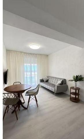 VENTA DE VIVIENDA REFORMADA ZONA PLÁ DEL BON REPÓS 4º NO ASCENSOR photo 0