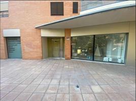Se alquila con opcion compra amplio local de 158 m2 en Alicante photo 0