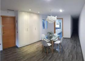 ALQUILER DE EXCELENTE VIVIENDA ZONA MERCADO DE ALICANTE CERCA A TODOS LOS SERVICIOS photo 0