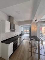 VENTA DE LINDA Y ACOGEDORA VIVIENDA REFORMADA ZONA CENTRO DE ALICANTE HACE ESQUINA photo 0