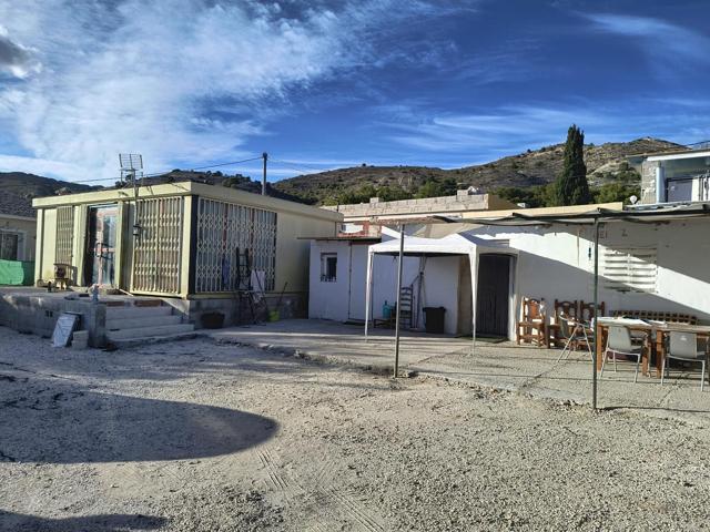 Se vende casa rustica zona El Moralet photo 0