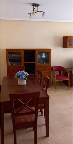 ALQUILER DE EXCELENTE VIVIENDA EN URBANIZACIÓN ZONA PAU II DE 3 DORMITORIOS photo 0