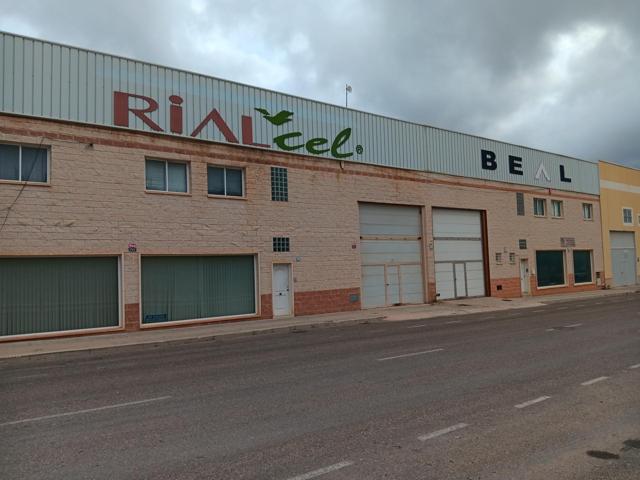 VENTA DE DOS NAVES INDUSTRIALES COLINDANTES EN PERFECTO ESTADO DE CONSERVACIÓN photo 0