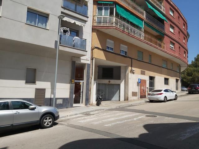 Plaza de parking photo 0