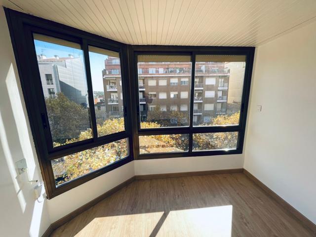 PISO EN LA RAMBLA DEL VENDRELL!!! photo 0