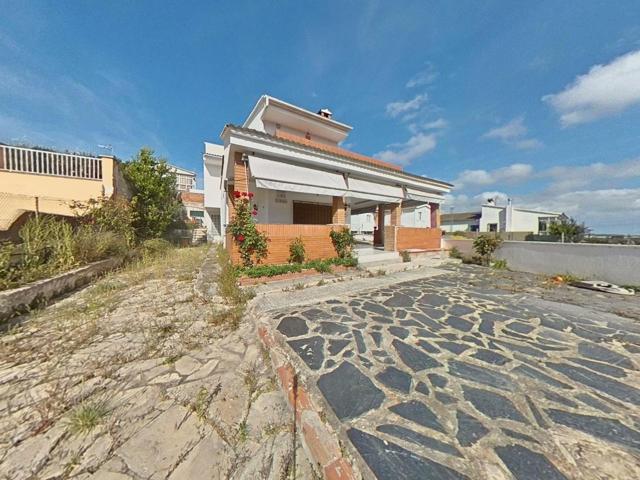 ¡Descubre la casa de tus sueños en la urbanización de Bonaterra, muy próxima a El Vendrell! photo 0