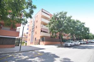 Piso totalmente reformado en Tarragona con Parking photo 0