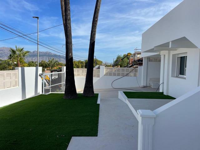 Casa En venta en L'Alfàs del Pi photo 0