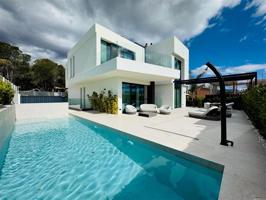 Casa En venta en La Nucia photo 0