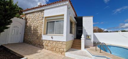 Casa En venta en La Nucia photo 0