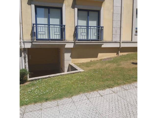 LOCAL EN VENTA EN LALIN photo 0