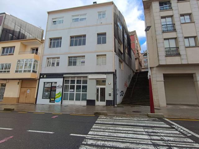 Edificio en venta en Lalín photo 0