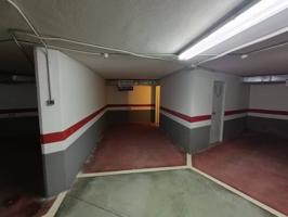 ¡Venta de garaje en Lalín! photo 0