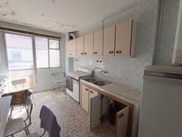 Venta de piso en Lalín photo 0