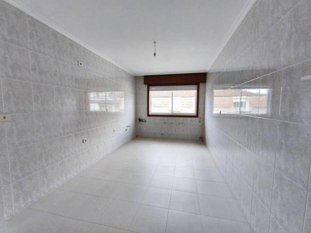 Venta de piso en Lalín photo 0