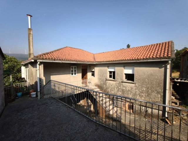 Casa en venta en O Irixo photo 0