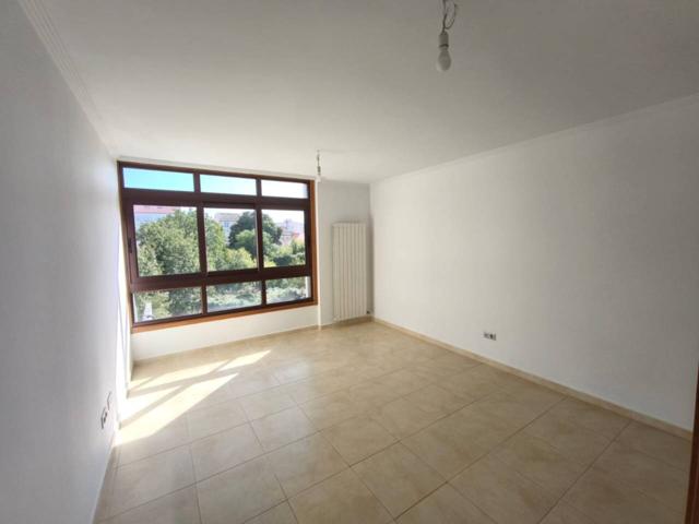 Venta de piso en Silleda photo 0