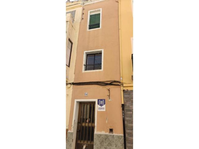 Casa en venta en calle Balmes con vigas de hormigon en Carcaixent photo 0