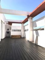 ¡Vive en un ático de lujo con terraza de 30 m²! photo 0