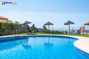 🌴 Vive el encanto de Baviera Golf – Piso en esquina con vistas al campo de golf photo 0