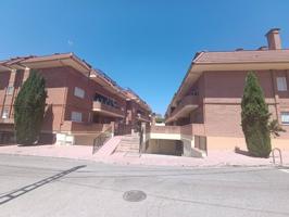 Piso en venta en Torrelaguna photo 0