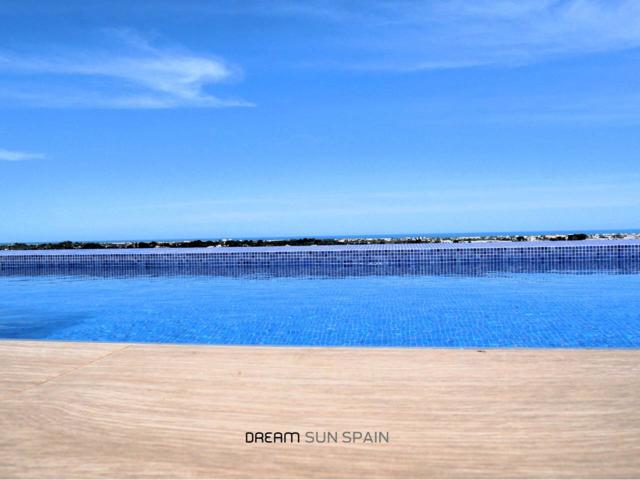 MODERNA CASA CON VISTAS AL MAR – CONSTRUIDA EN 2020-EN DENIA, ALICANTE. photo 0