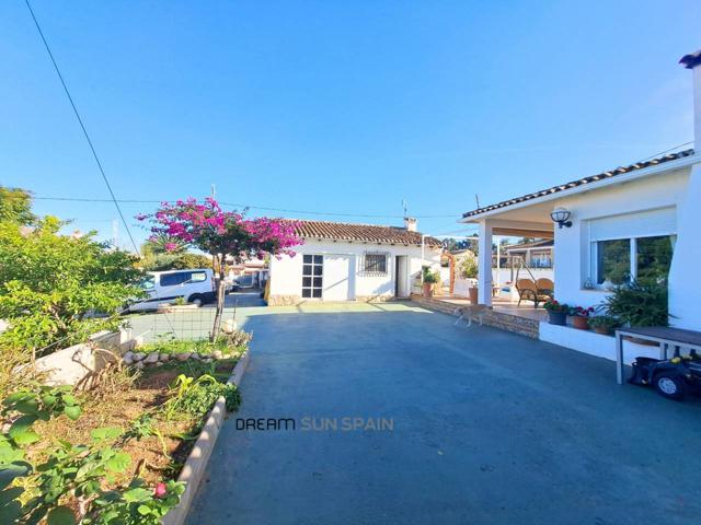 Casa con Amplia Parcela y Vistas al Montgó – Dénia photo 0