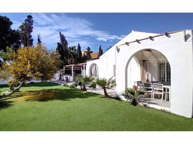 Chalet en primera línea del campo de Golf Playa Serena. photo 0