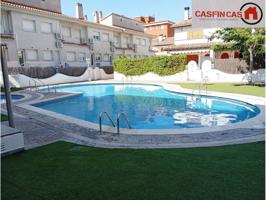 MAGNÍFICA CASA ADOSADA A 200 METROS DE LA PLAYA - 3 HAB. + 2 PATIOS + 3 BAÑOS + GARAJE + TRASTERO + PISCINA (CALAFELL) photo 0