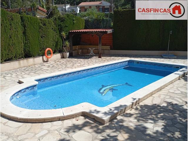 CASA ADOSADA SEGUR DE CALAFELL - 3 HAB. DOBLES - 2 BAÑOS - 1 ASEO - PISCINA COMNITARIA - PARKING photo 0