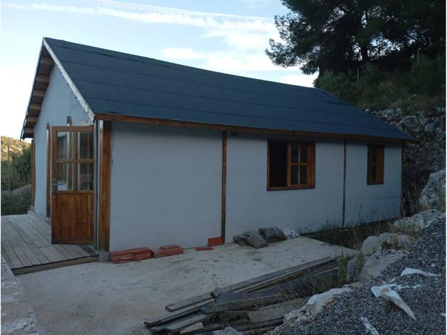 CASA DE MADERA EN URBANIZ. LOS ROSALES photo 0