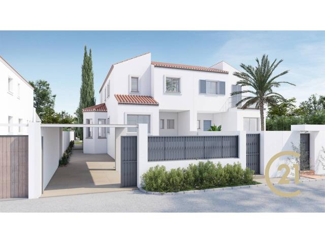 Villa Pareada en Avenida de los Andaluces, Casasola, Estepona. photo 0