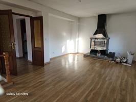 Venta de chalet unifamiliar en Uceda photo 0