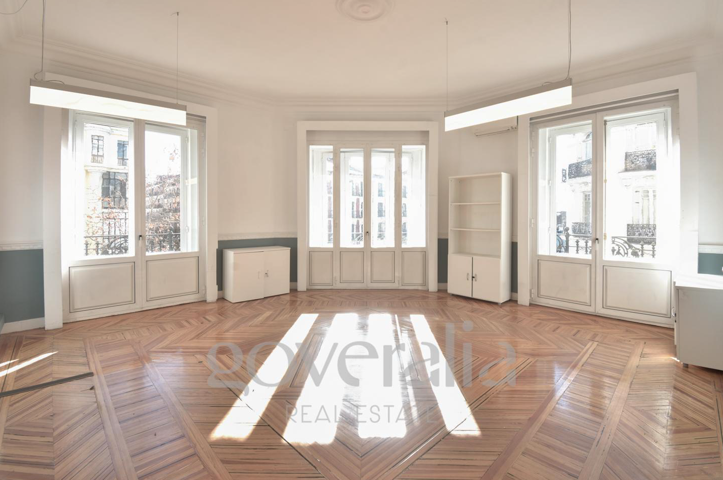 Oficina en alquiler en Madrid de 850 m2 photo 0