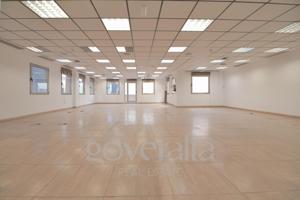 Edificio en venta en Madrid de 3150 m2 photo 0