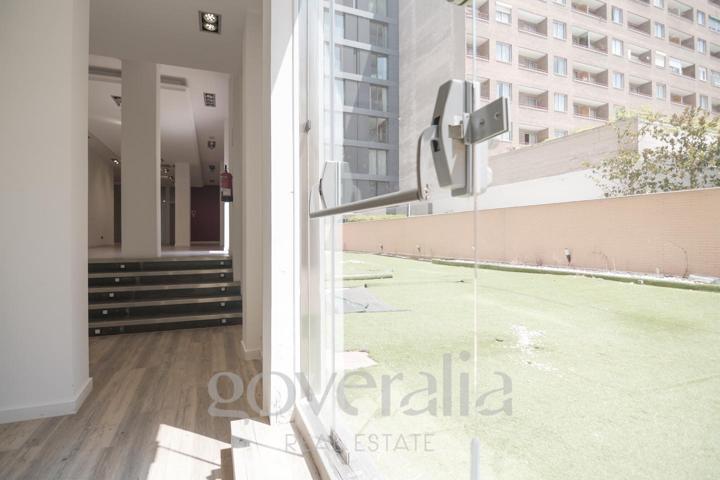 Local en alquiler en Madrid de 300 m2 photo 0