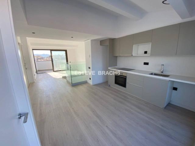 PISO DÚPLEX INVERTIDO DE OBRA NUEVA CON 2 TERRAZAS Y 2 BALCONES CON VISTAS, EN GRANOLLERS CENTRO photo 0