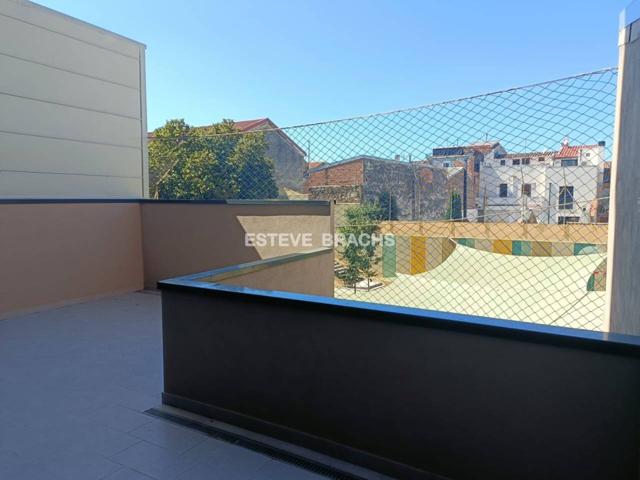 PISO CON GRAN TERRAZA 44m2 CON VISTAS, OBRA NUEVA PLAÇA PERPINYA GRANOLLERS (CENTRO) photo 0