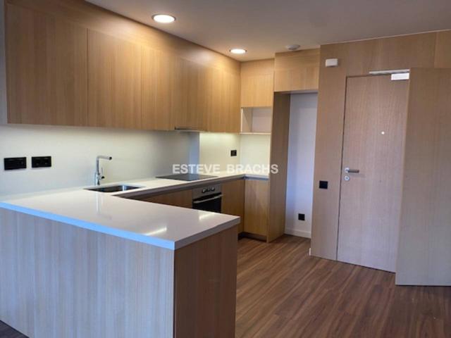 PISO CON GRAN TERRAZA 44m2 CON VISTAS, OBRA NUEVA PLAÇA PERPINYA GRANOLLERS (CENTRO) photo 0