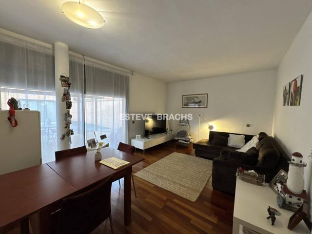 Dúplex en planta baja con 102 m2 de terraza en venta photo 0