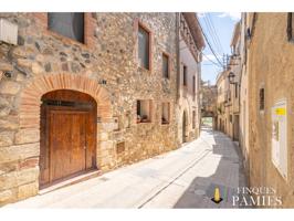 Descubre esta encantadora casa de pueblo, que combina el encanto rústico y moderno!!! photo 0
