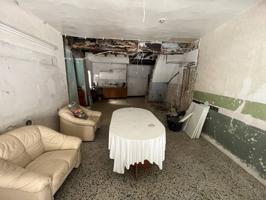 Casa de Pueblo en Venta – 172 m² Construidos en el Centro del Pueblo photo 0