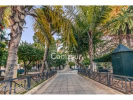 Venta de apartamento reformado junto a la plaza de Candelaria photo 0