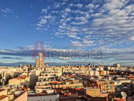 Exclusivo piso en última planta con vistas únicas a la sierra y Bernabéu, en Francisco Silvela photo 0