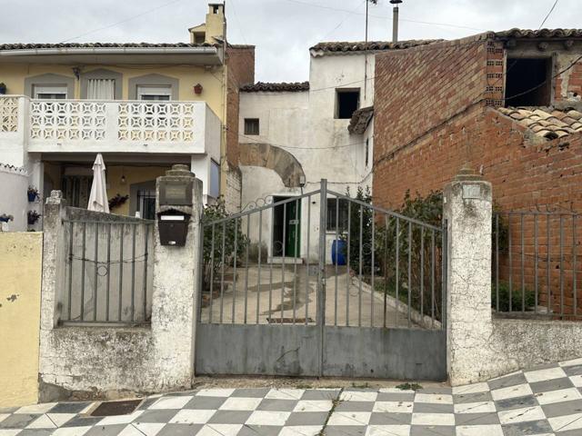 CASA PARA REFORMAR CON MUCHO TERRENO EN VILLAR DE OLALLA photo 0