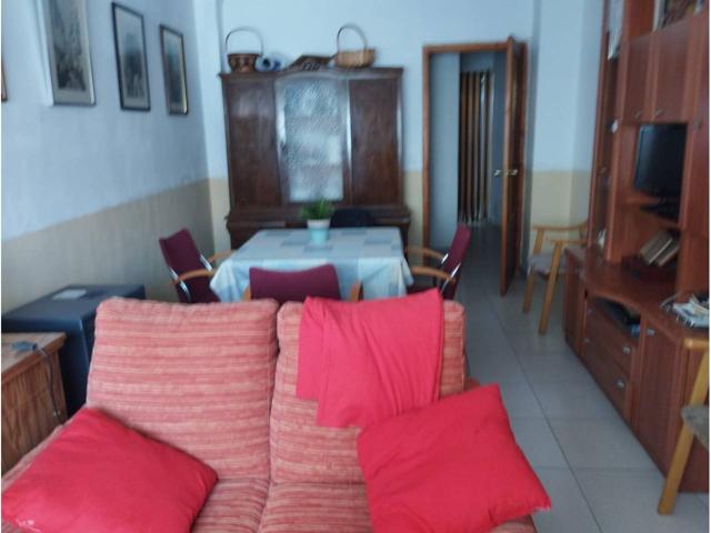 🏡 CASA DE DOS PLANTAS UBICACADA EN UN ENTORNO TRANQUILO. photo 0